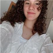 Alumna con títulos de inglés con ganas de enseñar a alumnos de primaria y secundaria, en Elche.